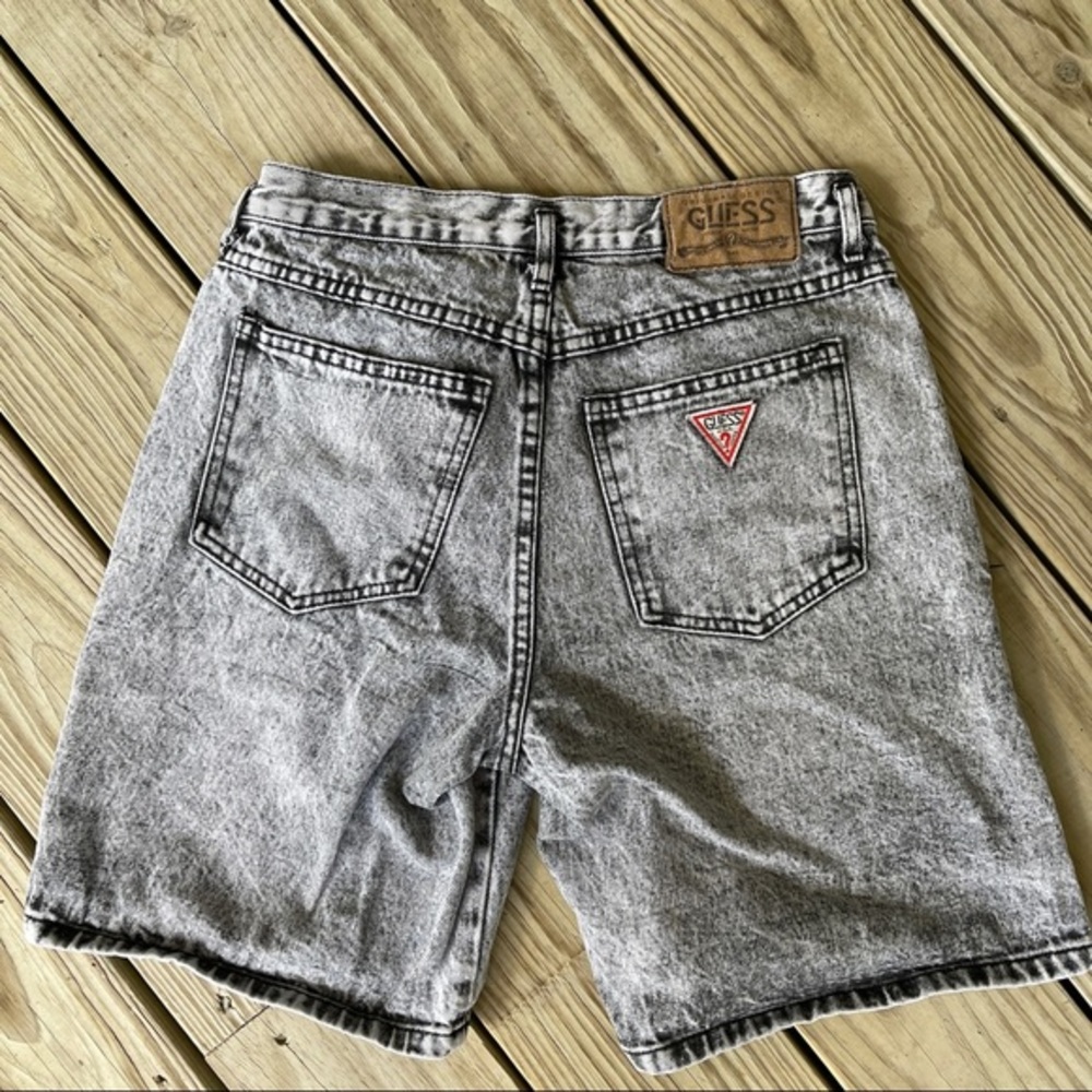 Guess vintage 80s acid wash button fly shorts 29